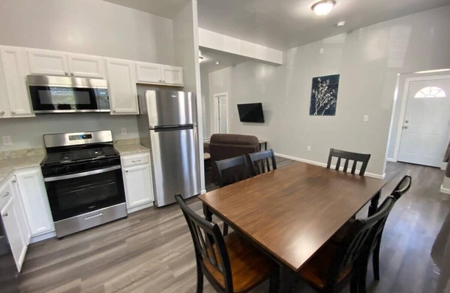 Double Play Apt 1 - All Star Baseball Rentals