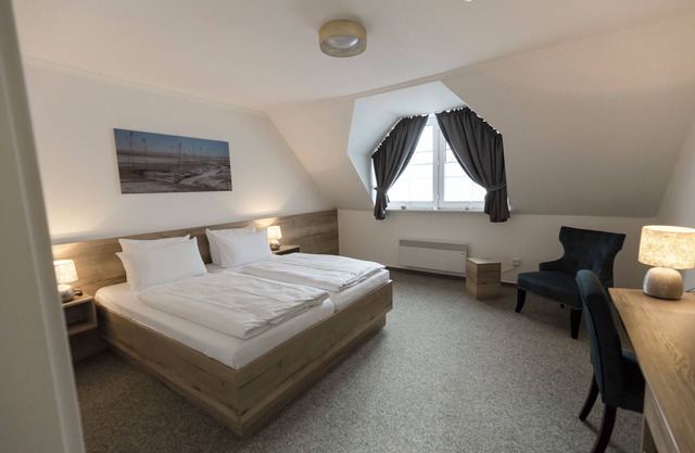 Double room 119. Quiet and close to the beach.
