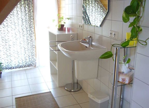 Double Room 2. OG with balcony - Silvia Krafts Bed and Breakfast