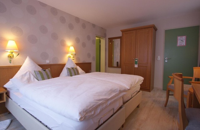 Double Room "Chaffinch" (21-25 m²) - Hotel Schneider am Maar