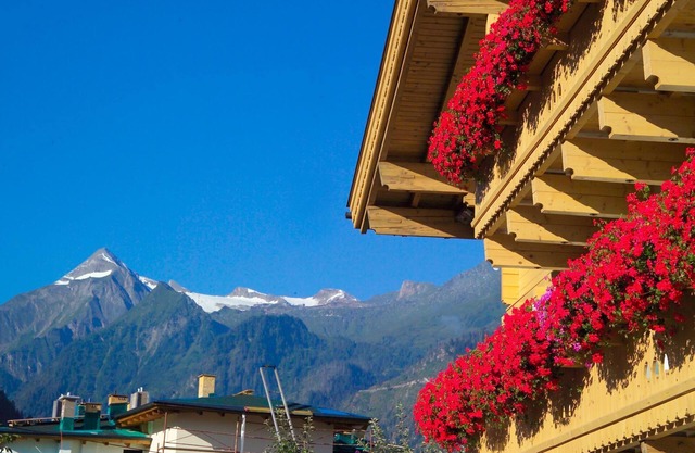 Double room ON with shower or bath, WC - Pension Hauserhof