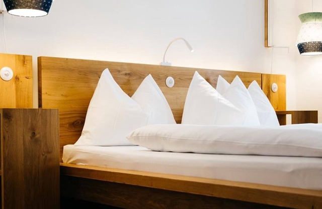 Double room "regular" - non refundable rate - arthotel Blaue Gans