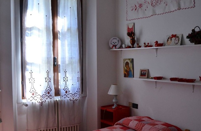 Double Room with Single Beds with Private Bathroom