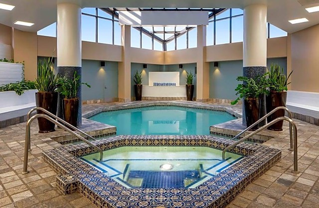 DoubleTree Suites by Hilton Hotel Salt Lake City