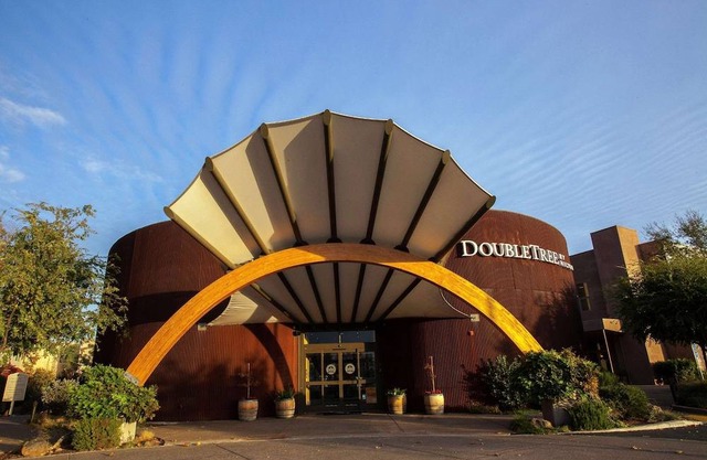 DoubleTree by Hilton Hotel & Spa Napa Valley American Canyon