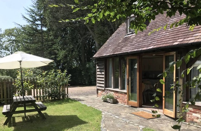 Doves Barn in the beautiful Broad Oak