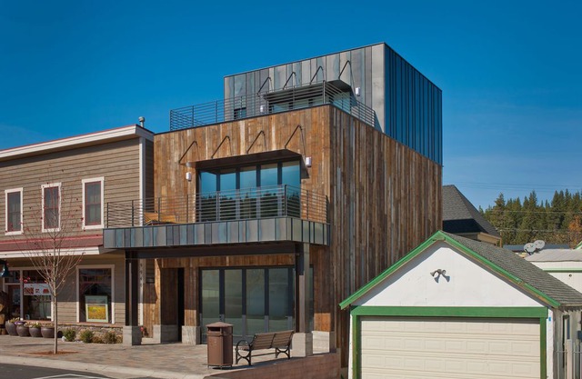 Downtown 2BR Loft - All proceeds benefit the Humane Society of Truckee-Tahoe!