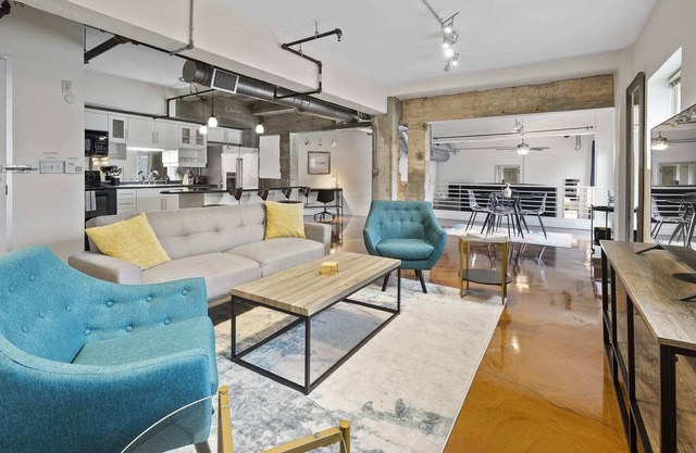 Downtown Loft on 5th St