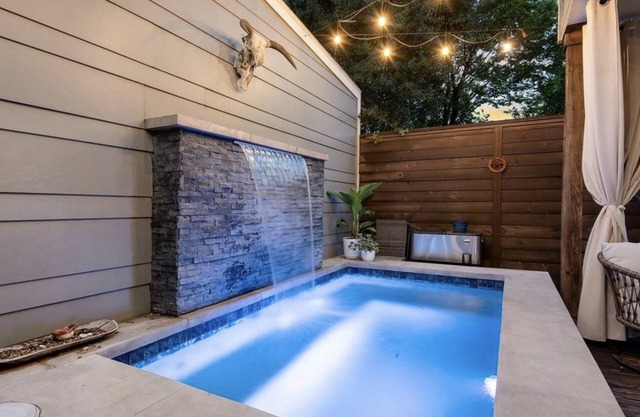 Downtown Oasis Home w Private Backyard & Hot Tubn