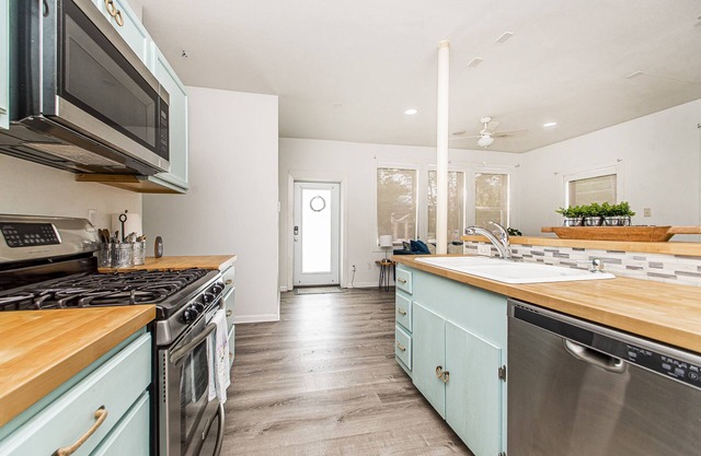Downtown Private Apartment