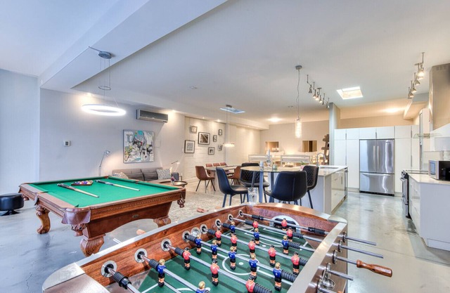 Downtown VIP Adventure & Luxury Sanctuary - Sleeps 14