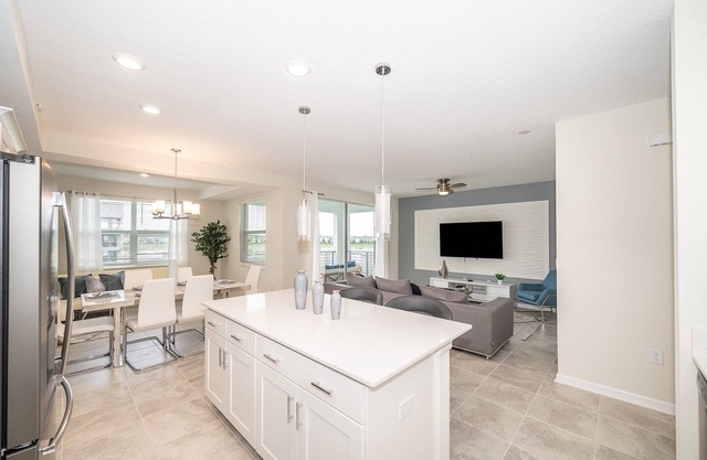 (DR206) Storey Lake Condo 2/2, Free Waterpark