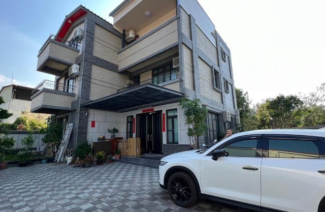 Dragon Crane Resort