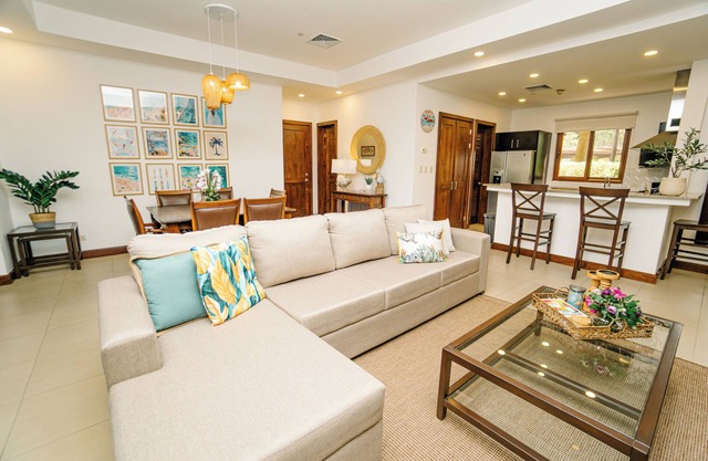 Dream Beach Stay- Spacious 3BR Condo at Playa Hermosa! Cocos & Corales!