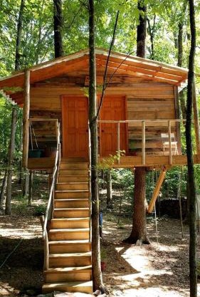 Dreamy Treehouse Cabin Oasis Near Piney River, Tennessee