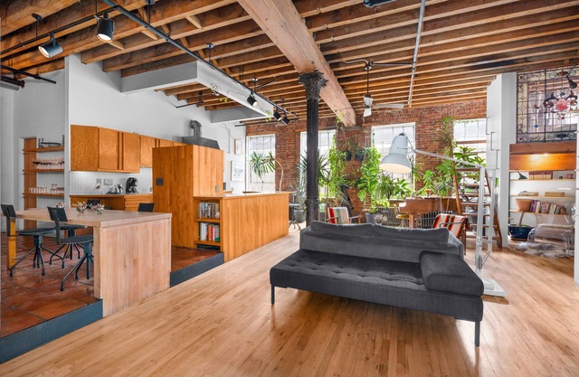 Dreamy Village dream Loft w/HUGE open office, piano, full floor, plants 350sqft