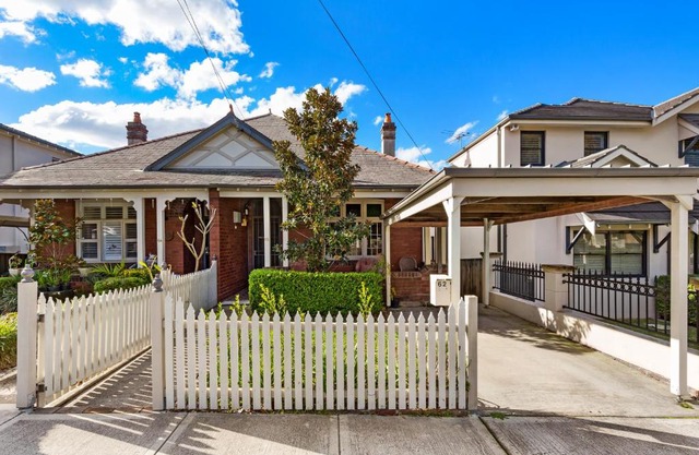 Drummoyne 3 Bedroom Home (62ALE)