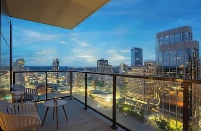 DT Views | Pool | Gym | AC | Mins to Saddledome