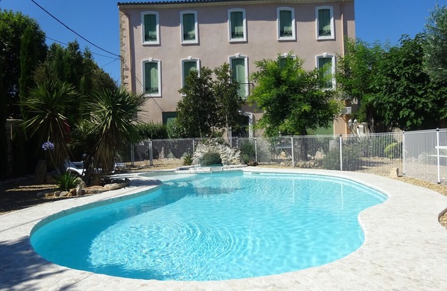 DUPLEX IN OLD MASTER HOUSE WITH POOL, PARKING, BEACHES 8 Km