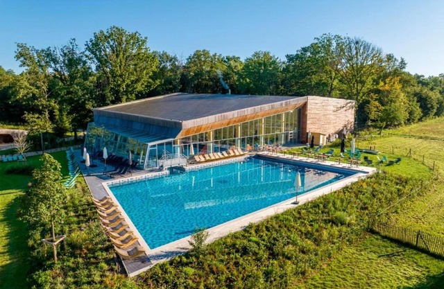 Duplex in Tournai by Leisure Award Park