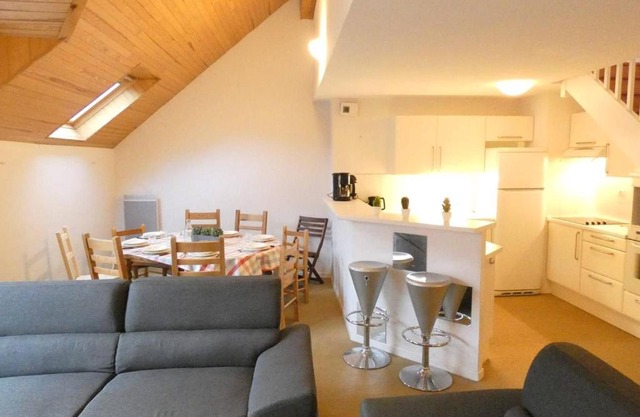 Duplex T4 8 pers, 102m², Saint-Lary-Soulan, Balcon, Garage, 3 Chambres, 3⭐️, Proche Centre - FR-1-457-278