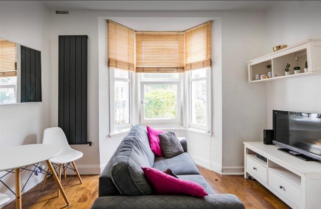 Duplex with free parking