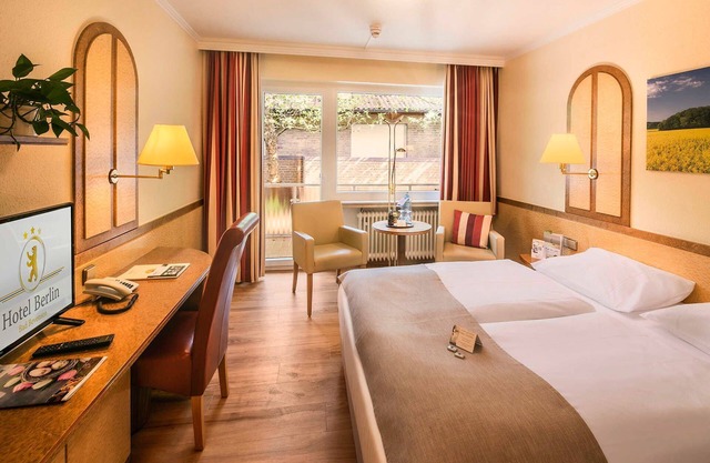 DZ mit Balkon - Akzent Hotel Berlin
