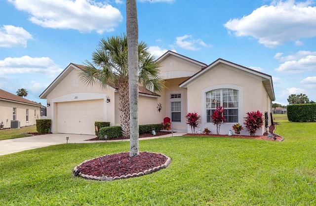 E131MJL - 4 beds pool & spa home on golf course