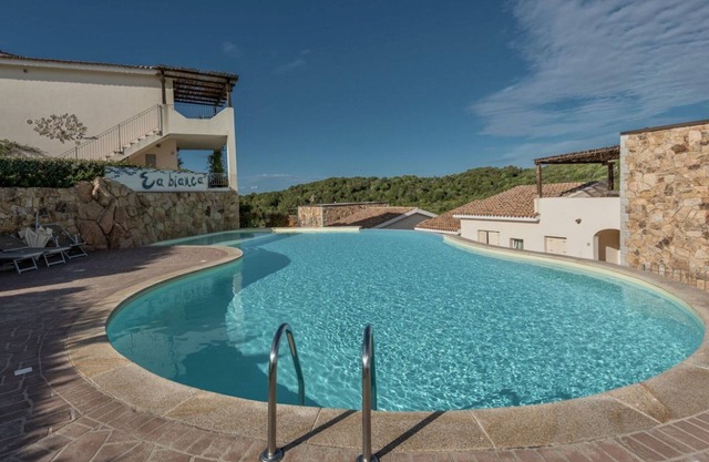 Ea Bianca Three-room apartment sleeps 6, sea view, A.C