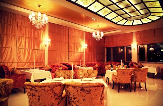 East Legend Hotel