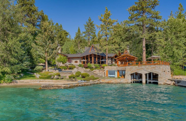 East Shore Estate | Infinity Pool & Boathouse - Wovoka