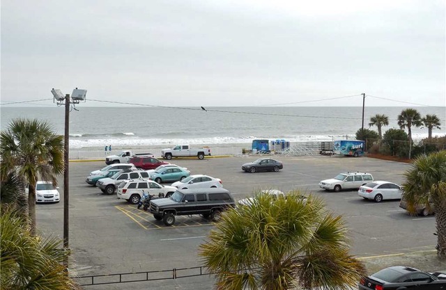 Easy Walk to Downtown Folly Beach- Stunning Ocean Views!