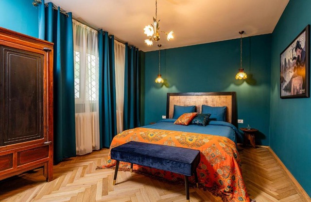 Eclectic Condo Romexpo 2BR near Metro