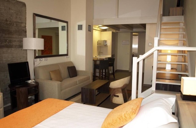 Eco Alcala Suites