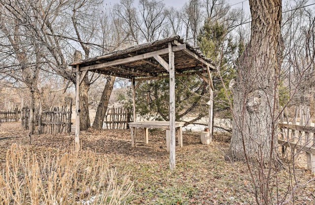 Eco Cabin w/ Mtn View - Near Taos Ski & Town!