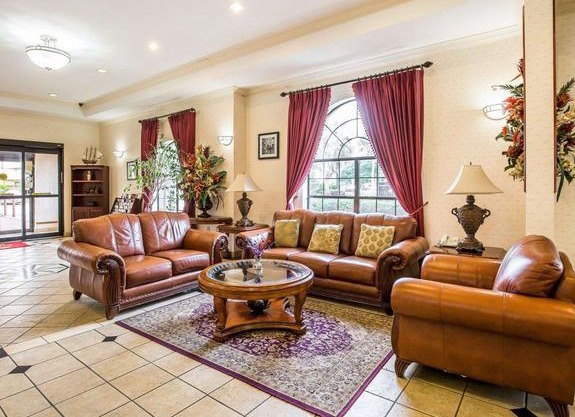 Econo Lodge Inn & Suites Beaumont