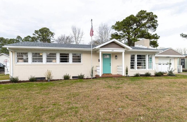Edenton 3 BR/2 Bath king, Fire Pit