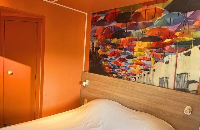 Egg Hotel Sarcelles