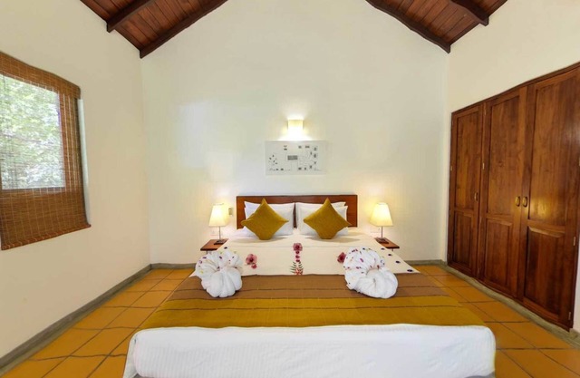 Ehalagala Lake Resort