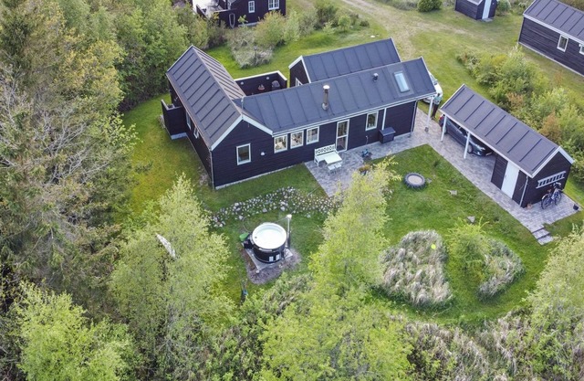 "Eireen" - 600m to the fjord by Interhome