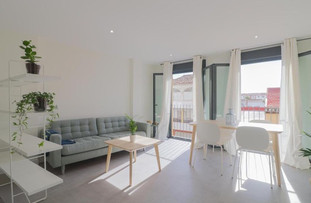 El Palo Beach Apartment