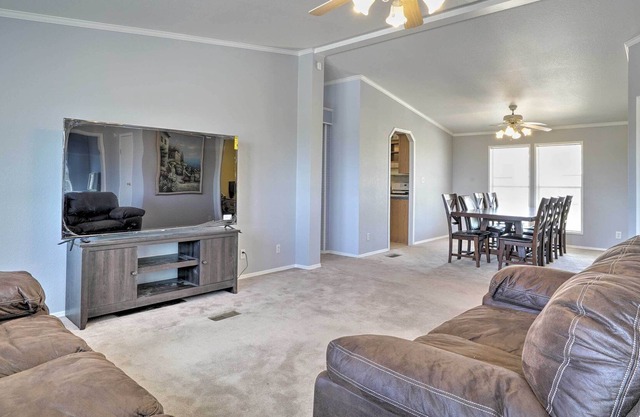 El Paso Escape on 2 Acres w/ Mountain Views!