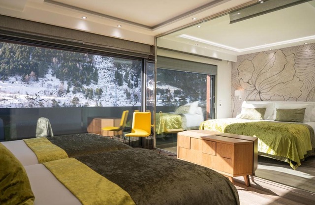 El Tarter THE MIRROR & SPA luxury apartments