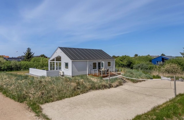 "Eldora" - 1.4km from the sea by Interhome