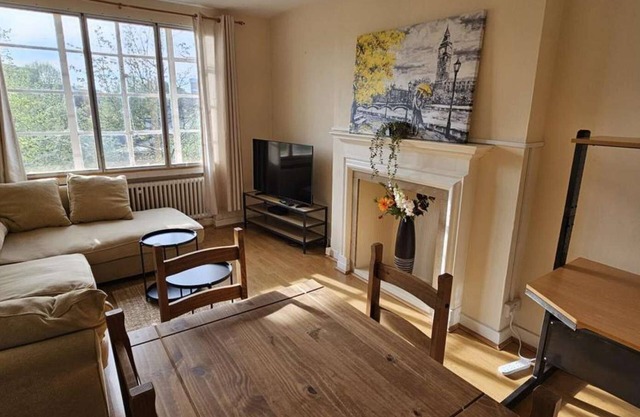 Elegant 1-Bed Flat Sleeps 5 NW6 Jubilee, Bakerloo & Overground Lines