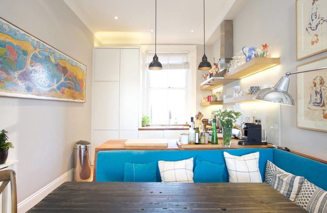 Elegant 3 bed apartment next to West Brompton Tube