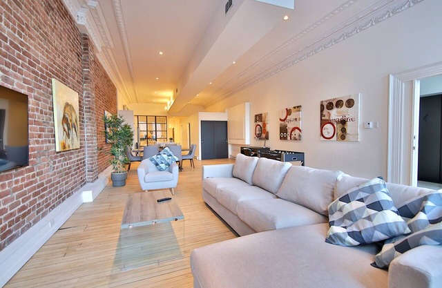 Elegant 3-bedroom Condo ✭ Old Montreal ✭ Private Terrace