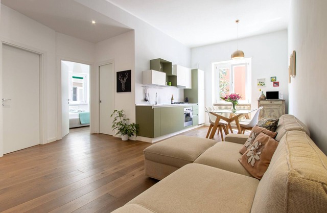 Elegant accommodation near Cipro metro (Vatican/Prati area)
