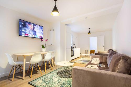Elegant Apartment - 2BD - 8P - Eiffel Tower