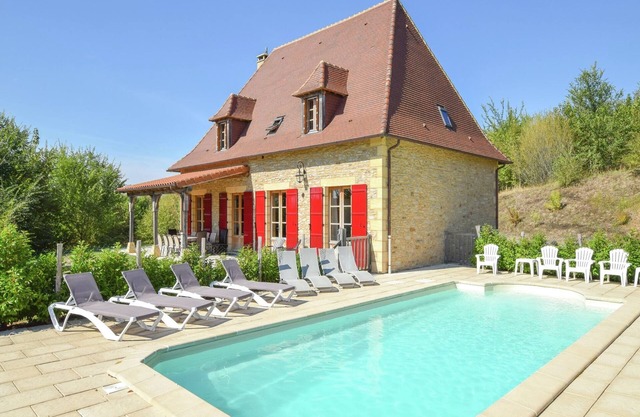 Elegant Countryside Retreat